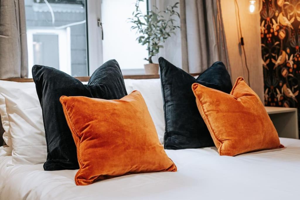 The Lighthouse, Boutique Apartment In The Town Centre - Starlink Wi-Fi Τάβιστοκ Εξωτερικό φωτογραφία